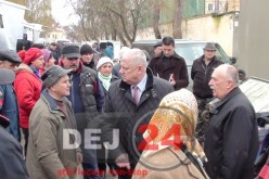 Deputatul Itu, față în față cu vânzătorii din piața industrială. Vezi ce îi nemulțumește – FOTO/VIDEO