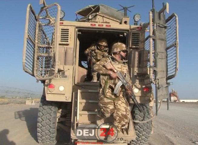 militari armata Afganistan QRF - quick reaction force forţa de reacţie rapidă  (17)