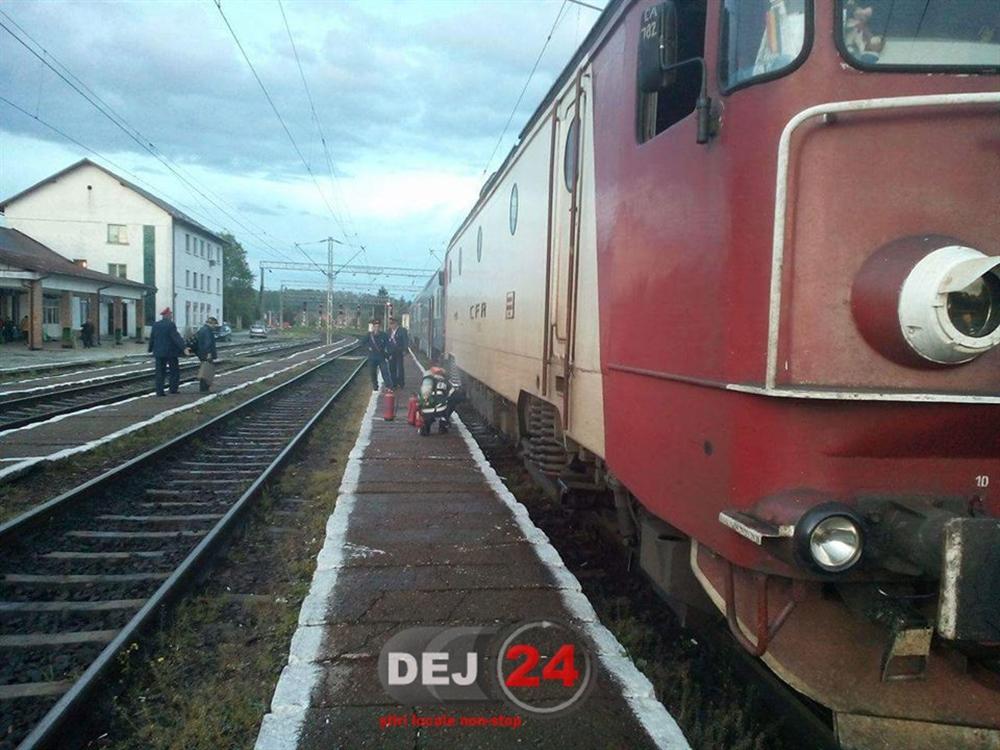 Incendiu locomotiva tren gara CFR Beclean (3)