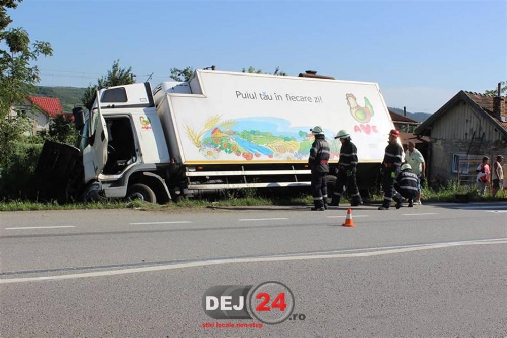 accident DN1C livada camion in sant (5)