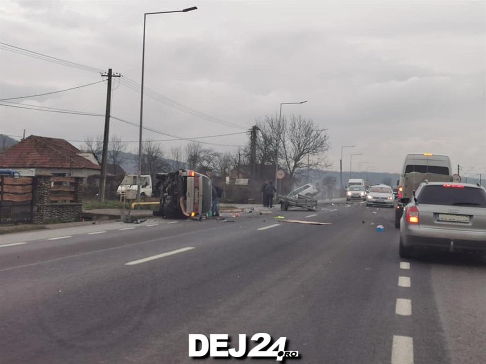 Accident La Ieșire Din Dej Spre Cluj Două Mașini Avariate și O