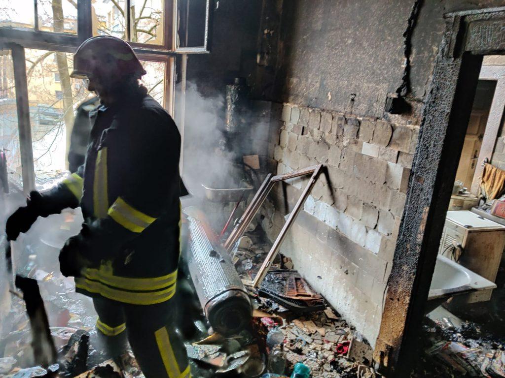 Incendiu La Un Apartament Din Cluj O Femeie A Fost Transportată